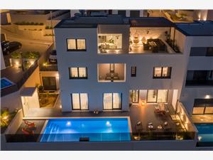 Accommodation with pool Split and Trogir riviera,Book  Toma From 880 €