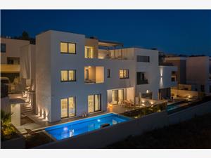 Accommodatie met zwembad Split en Trogir Riviera,Reserveren  Toma Vanaf 880 €