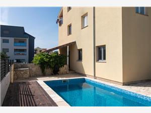 Lägenhet Dora Vodice, Storlek 80,00 m2, Privat boende med pool