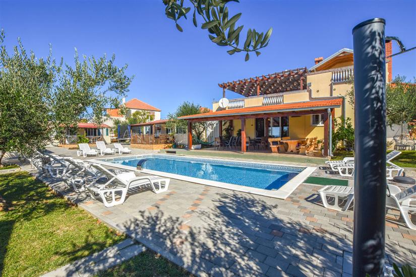 Apartments Flora 83701 Pakostane, Zadar riviera