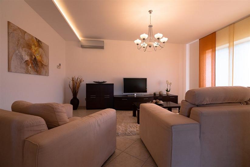 Apartment A1, for 6 persons