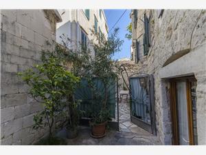 Appartement Taida Split et la riviera de Trogir, Superficie 40,00 m2, Distance (vol d'oiseau) jusqu'au centre ville 30 m