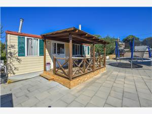 Hébergement avec piscine Riviera de Zadar,Réservez  2 De 171 €