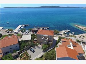 Accommodatie aan zee Sibenik Riviera,Reserveren  Superba Vanaf 146 €