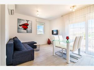Appartement Split en Trogir Riviera,Reserveren  NELY Vanaf 78 €