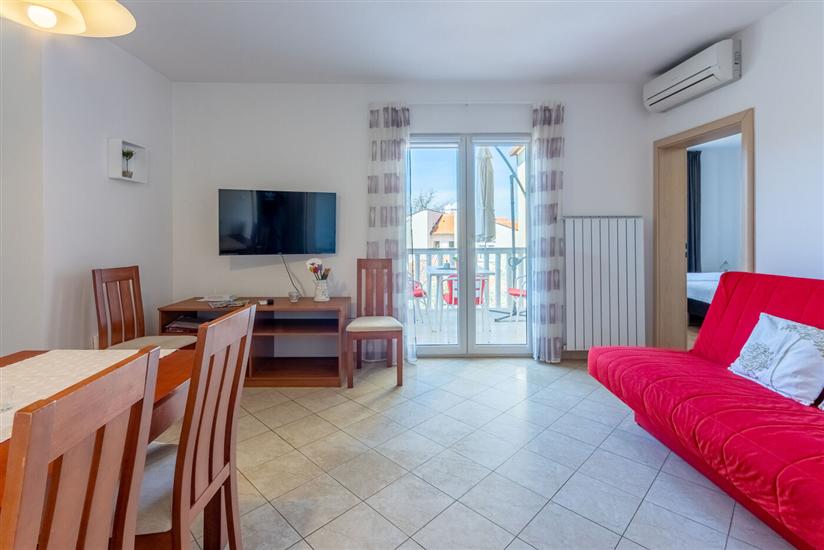 Apartment A2, for 5 persons