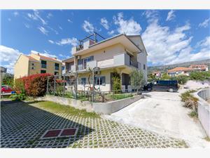 Apartment Split and Trogir riviera,Book  Sea From 82 €