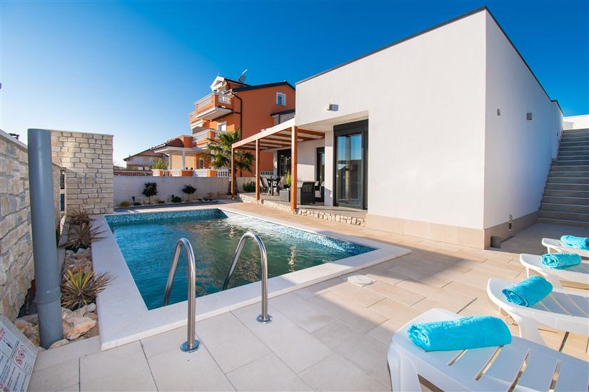 Huis Villa with private pool