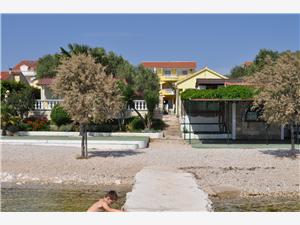 Boende vid strandkanten Zadars Riviera,Boka  Dandelion Från 603 zl