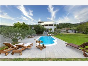 Villa Split en Trogir Riviera,Reserveren  Anavi Vanaf 600 €