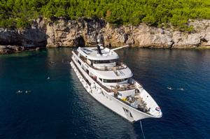 Deluxe egyirányú hajóút Dubrovnikból Splitbe