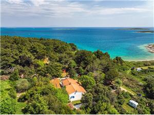 Beachfront accommodation Blue Istria,Book  House From 186 €