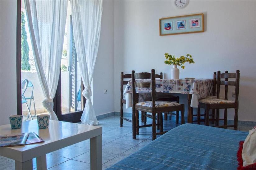 Apartment A2, for 5 persons