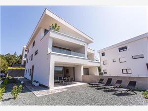 Apartment Kvarners islands,Book  Pia From 185 €