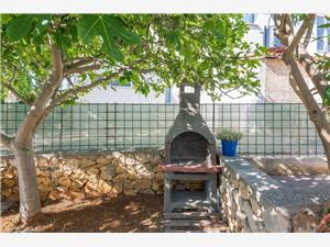 Apartment North Dalmatian islands,Book  Andelic From 95 €