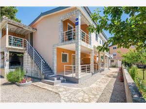 Apartmani Horvatic Vir - otok Vir, Kvadratura 45,00 m2, Zračna udaljenost od centra mjesta 250 m