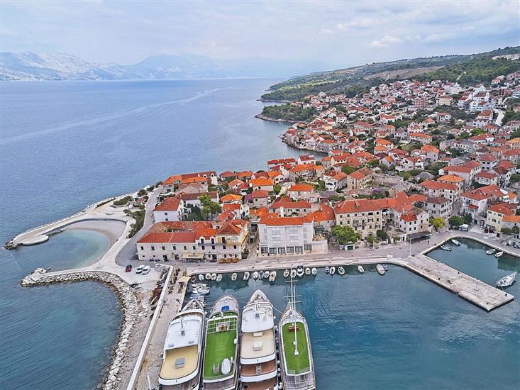 Apartman Postira