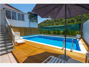 Accommodatie met zwembad Split en Trogir Riviera,Reserveren  Fila Vanaf 180 €