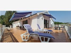 Ferienwohnung Die Inseln von Mitteldalmatien,Buchen  view Ab 278 €
