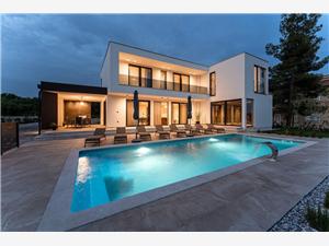Villa Gloria Tar, Size 270.00 m2, Accommodation with pool