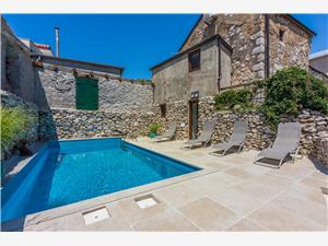 Hébergement avec piscine Riviera de Rijeka et Crikvenica,Réservez  ROYAL De 367 €
