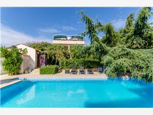 Namestitev z bazenom Split in Riviera Trogir,Rezerviraj  Milivoj Od 170 €