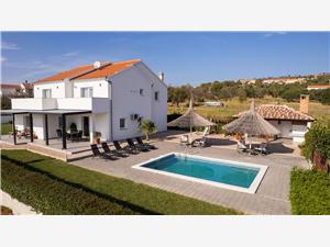 Villa Petrel Vrana, Stone house, Size 300.00 m2, Accommodation with pool