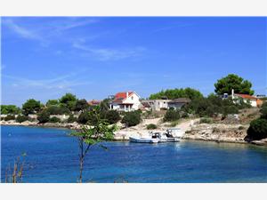 Kuća za odmor Captain House Žirje - otok Žirje, Kvadratura 60,00 m2, Zračna udaljenost od mora 50 m