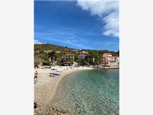 Location en bord de mer Les iles de la Dalmatie centrale,Réservez  Tereza De 71 €
