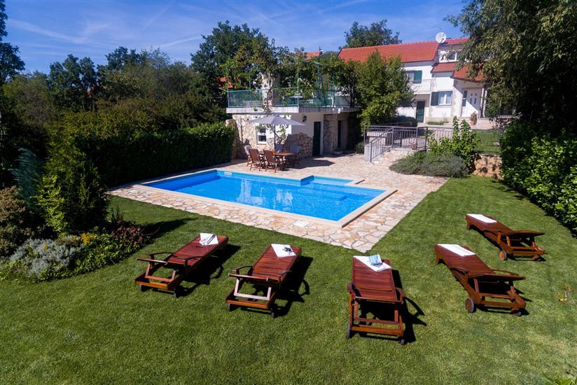 Villa Green oasis