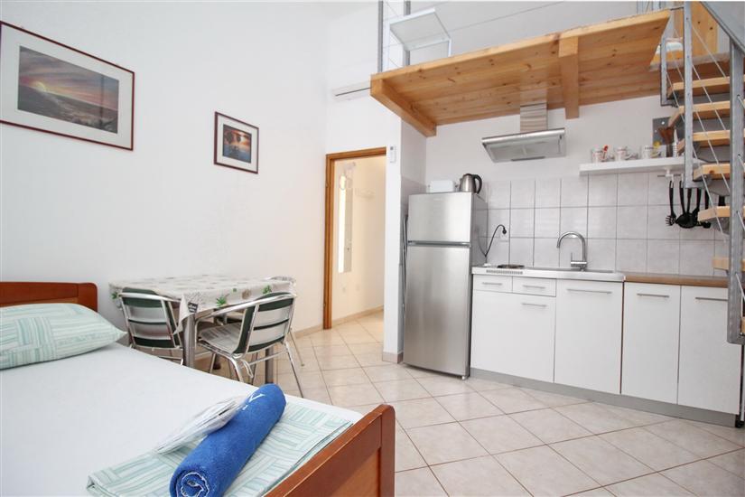 Apartment A14, for 3 persons