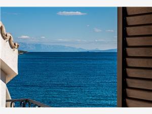 Beachfront accommodation Split and Trogir riviera,Book  Vita From 98 €
