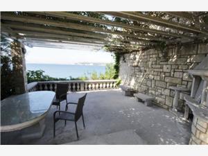 Beachfront accommodation Blue Istria,Book  Monterosso From 92 €