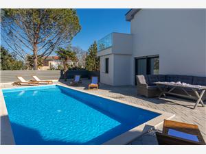 Vakantie huizen Kvarner eilanden,Reserveren  Nina Vanaf 429 €