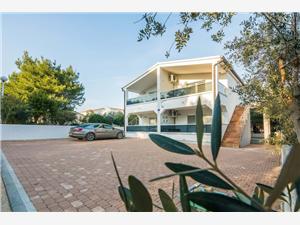 Apartment Vujeva Vir - island Vir, Size 50.00 m2, Airline distance to town centre 800 m