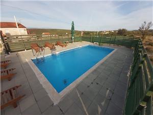 Maison Kadulja Donje Raštane, Superficie 150,00 m2, Hébergement avec piscine