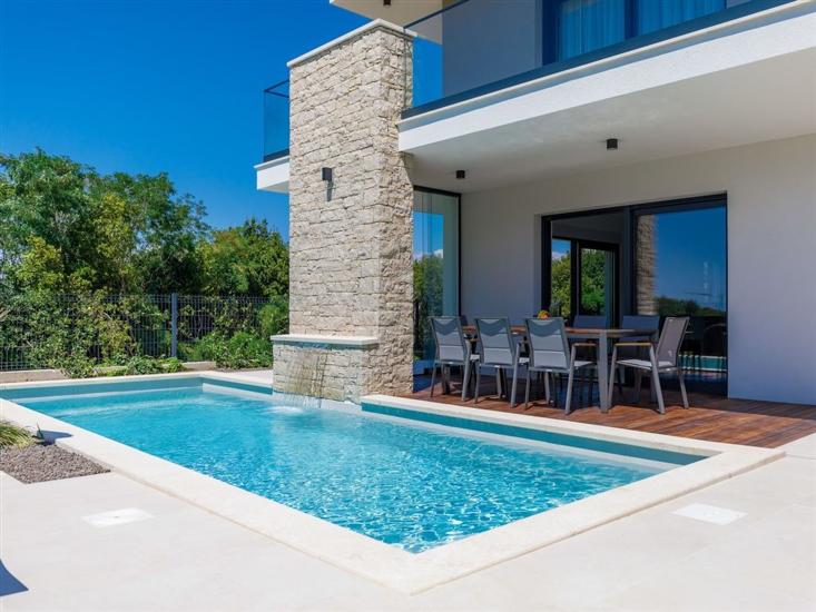 Villa Irena with pool