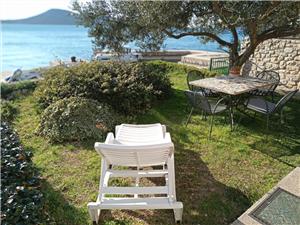 Location en bord de mer Les îles de Dalmatie du Nord,Réservez  memories De 2403 kč
