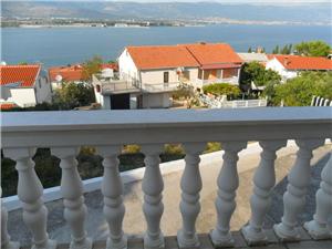 Apartma Split in Riviera Trogir,Rezerviraj  Nena Od 130 €