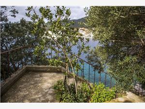 Appartements Melissa Brna - île de Korcula, Superficie 40,00 m2, Distance (vol d'oiseau) jusque la mer 10 m, Distance (vol d'oiseau) jusqu'au centre ville 500 m