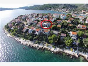 Beachfront accommodation Split and Trogir riviera,Book  Frano From 46 €