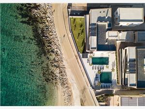 Апартаменты Malibu Imperial , квадратура 76,00 m2, размещение с бассейном, Воздуха удалённость от моря 20 m