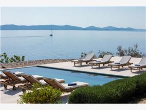 Smještaj s bazenom Sjevernodalmatinski otoci,Rezerviraj  Tranquility Od 1204 €