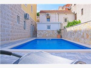 Appartement Midden Dalmatische eilanden,Reserveren  Janez Vanaf 357 €