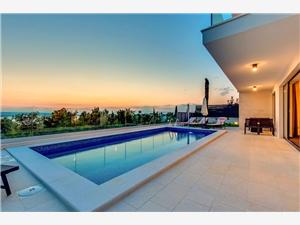 вилла LUXUS VILLA ARLY Crikvenica, квадратура 350,00 m2, размещение с бассейном, Воздух расстояние до центра города 800 m