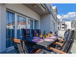 Apartma Split in Riviera Trogir,Rezerviraj  Ela Od 135 €