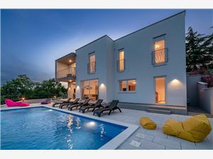 Villa Manola Ripenda (Rabac), Size 190.00 m2, Accommodation with pool