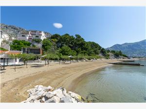 Apartments and Room Jure Duce, Size 16.00 m2, Airline distance to the sea 40 m