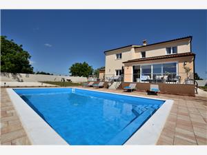 Hébergement avec piscine L’Istrie bleue,Réservez  Camelie De 381 €