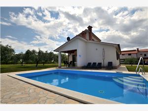 Huis Danci Istrie, Kwadratuur 90,00 m2, Accommodatie met zwembad